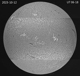 　太陽色層影像 ◎ 近來太陽黑子活動有下降跡象，然而色球層活動仍然活躍，不時有耀斑爆發和日珥噴發，雖然規模不算很大，但頻率依然高呢。圖中可見為數不少的耀斑和暗條，分佈在太陽中部的位置呢。 　望遠鏡：Coronado 70mm Ha 0.7i Direct Focal Length，攝像器：QHY 290 5lll 5000 Frames Max 70，日期：2023-10-12，攝影：澳門浸信中學