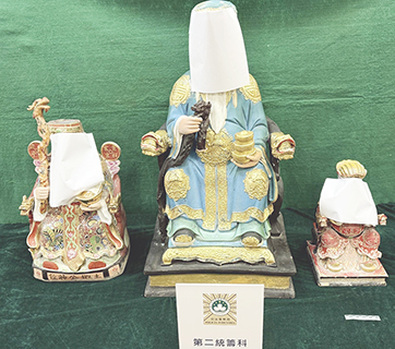 ◎ 一名三十八歲本澳無業女子涉嫌在四間廟宇盜竊合共九座神像。