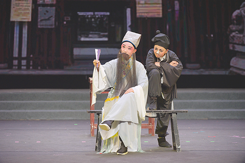 ◎ 趙樂鍵、陳諾恩「訪鼠」。