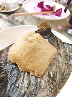 冬葉包紥的裹蒸糉