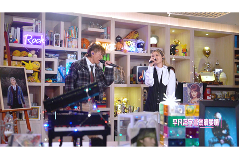 ◎ 周國賢和黃妍合唱「目黑」。