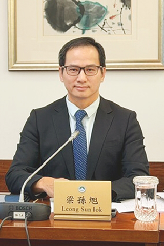 ◎ 立法會第三常設委員會主席梁孫旭引述會議內容。