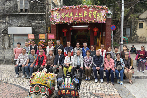 ◎ 媽閣坊眾昨日祝賀土地誕。