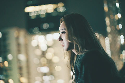 ◎ 許靖韻推出慘情新歌。