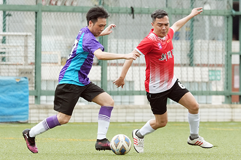 ◎ 澳門記協隊(左)與香港新聞聯激戰。