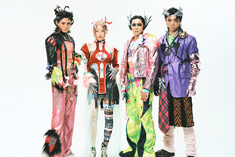 ◎ 來自台灣嘉義的樂團「美秀集團」,在成團邁入第十個年頭之際,正式宣佈將於今年五月二十三日至二十四日回到家鄉嘉義,舉辦別具意義的十周年演唱會《AS==+》!(香港中通社圖片)