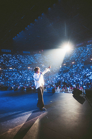 ◎ 盧廣仲與歌迷互動。