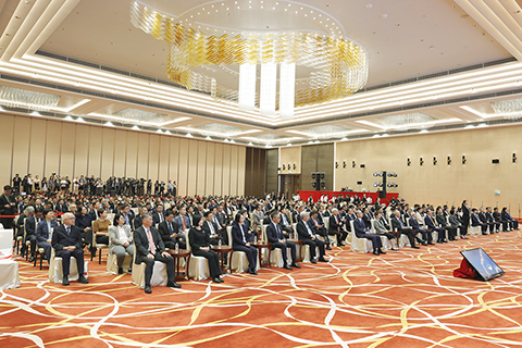 ◎ 岑浩輝,何厚鏵,鄭新聰,卞立新,陳文勝、政府官員及社會各界人士約四百八十人昨日出席全民國家安全教育系列活動開幕禮。