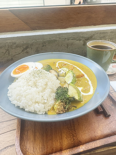◎ 逸日除了咖啡及蛋糕出色,午市飯餐亦值得一試。