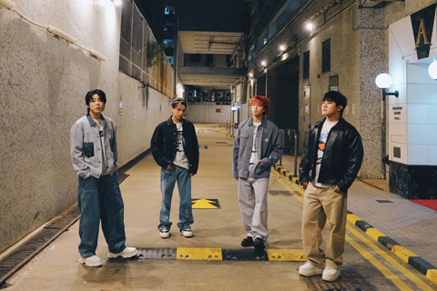 ◎ ROVER四子拍新歌MV。