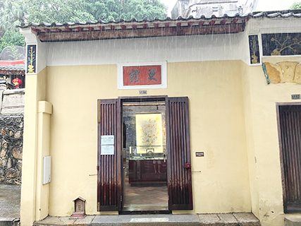 沙梨更館大門