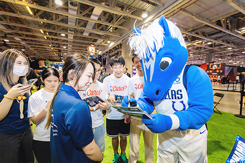 ◎ 社區嘉年華在NBA House舉行。